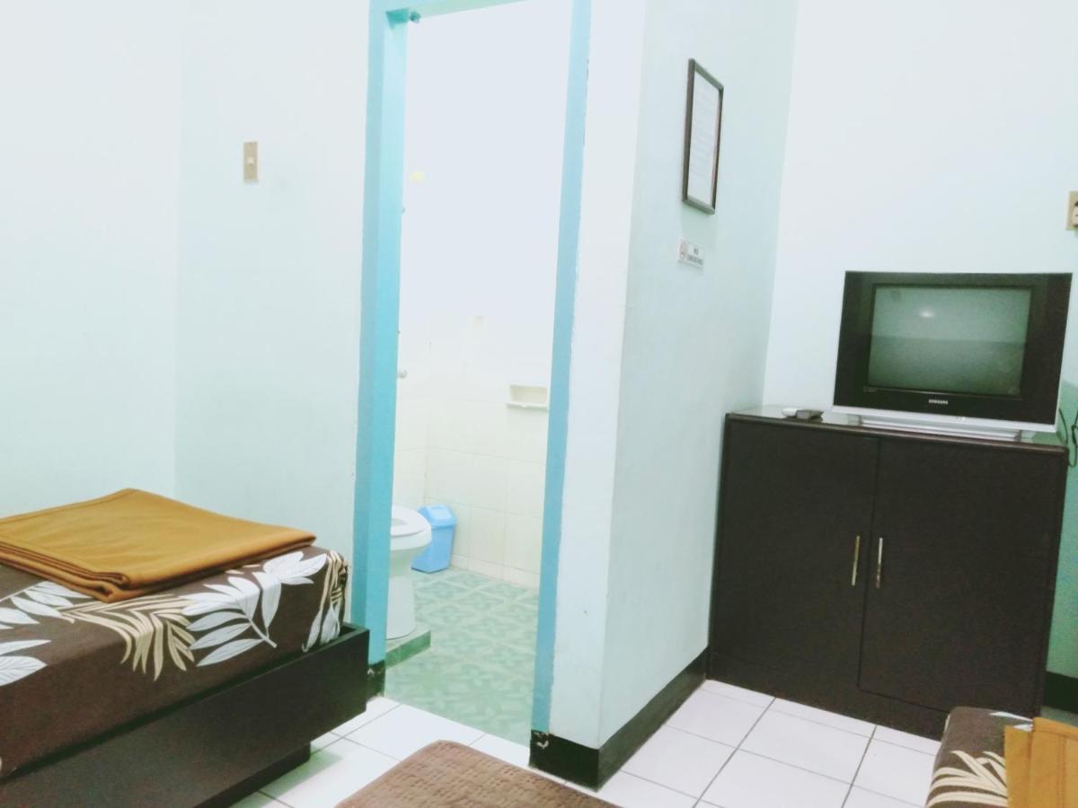 Hotel Taman Indah Madiun Exterior foto
